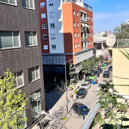 公寓 Leonard 地拉那